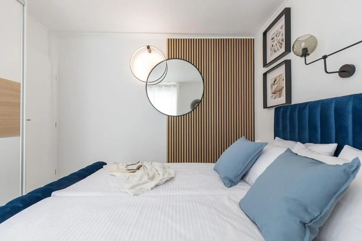 Apartment In Arbanija With Sea View, Terrace, Air Conditioning, Wifi 5139-1 Trogir 0*,