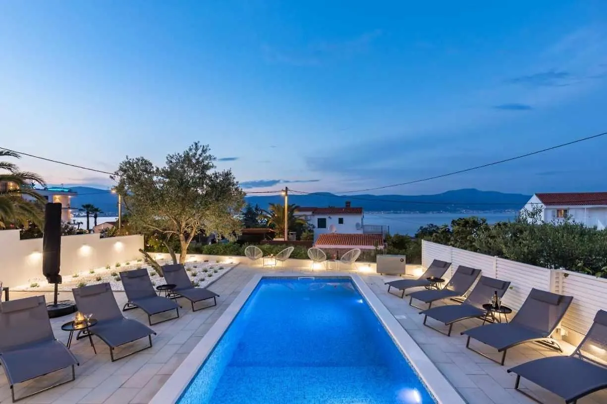 Apartment In Arbanija With Sea View, Terrace, Air Conditioning, Wifi 5139-1 Trogir Croatia
