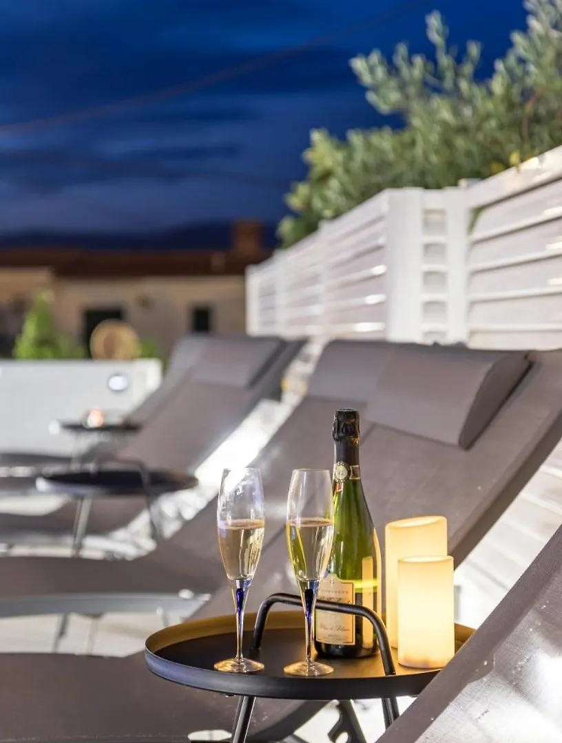 Apartment In Arbanija With Sea View, Terrace, Air Conditioning, Wifi 5139-1 Trogir 0*,