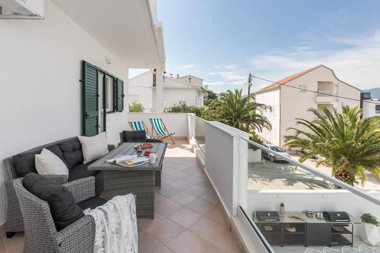 Apartment In Arbanija With Sea View, Terrace, Air Conditioning, Wifi 5139-1 Trogir Croatia