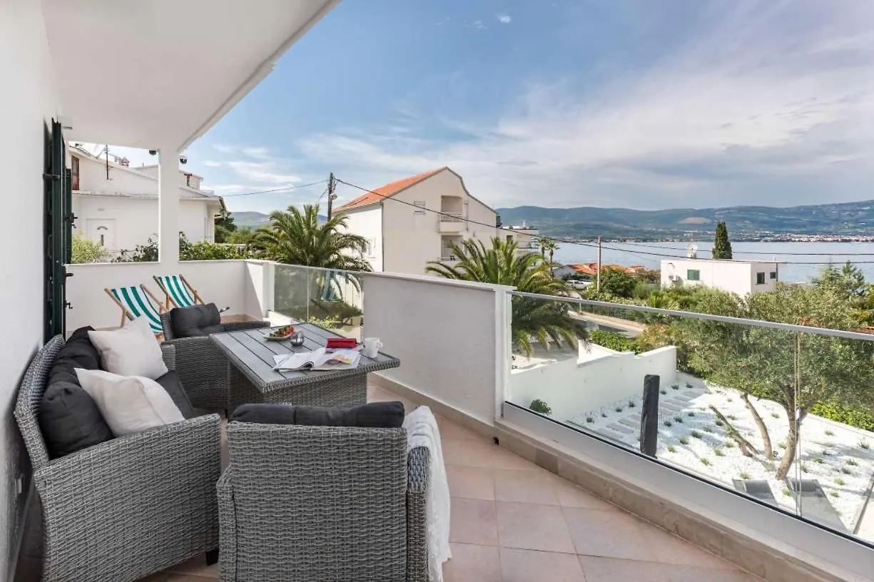Apartment In Arbanija With Sea View, Terrace, Air Conditioning, Wifi 5139-1 Trogir Croatia
